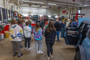 Middle School students on tour through Moraine Park