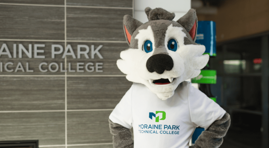 Moraine Park mascot Maximus the wolf