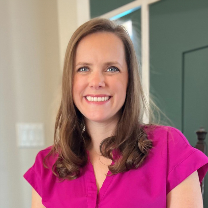 Beth Redeker Headshot