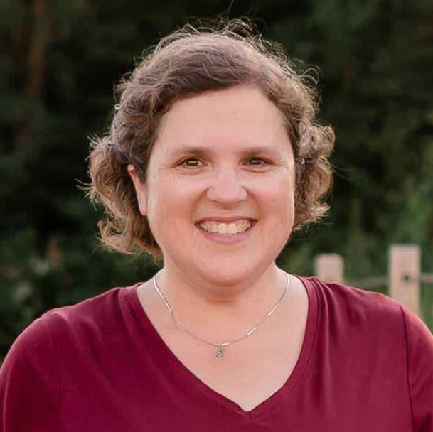 Amy Jacobson Headshot