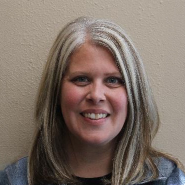Amber Halopka Headshot